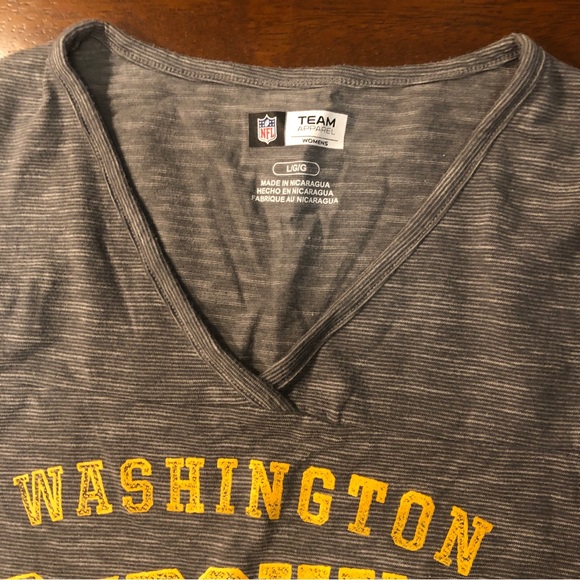 Washington Redskins V-Neck Distressed T-Shirt - Picture 3 of 3
